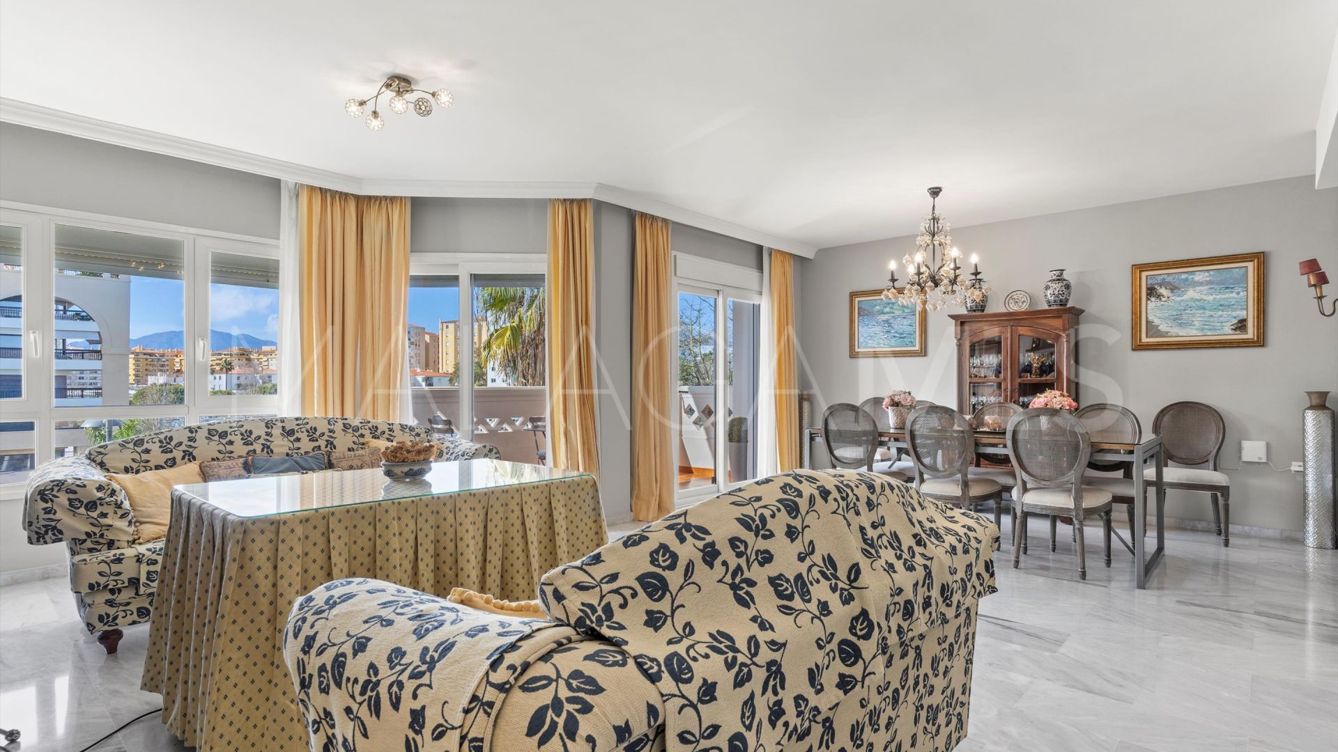 Se vende atico duplex in S. Pedro Centro