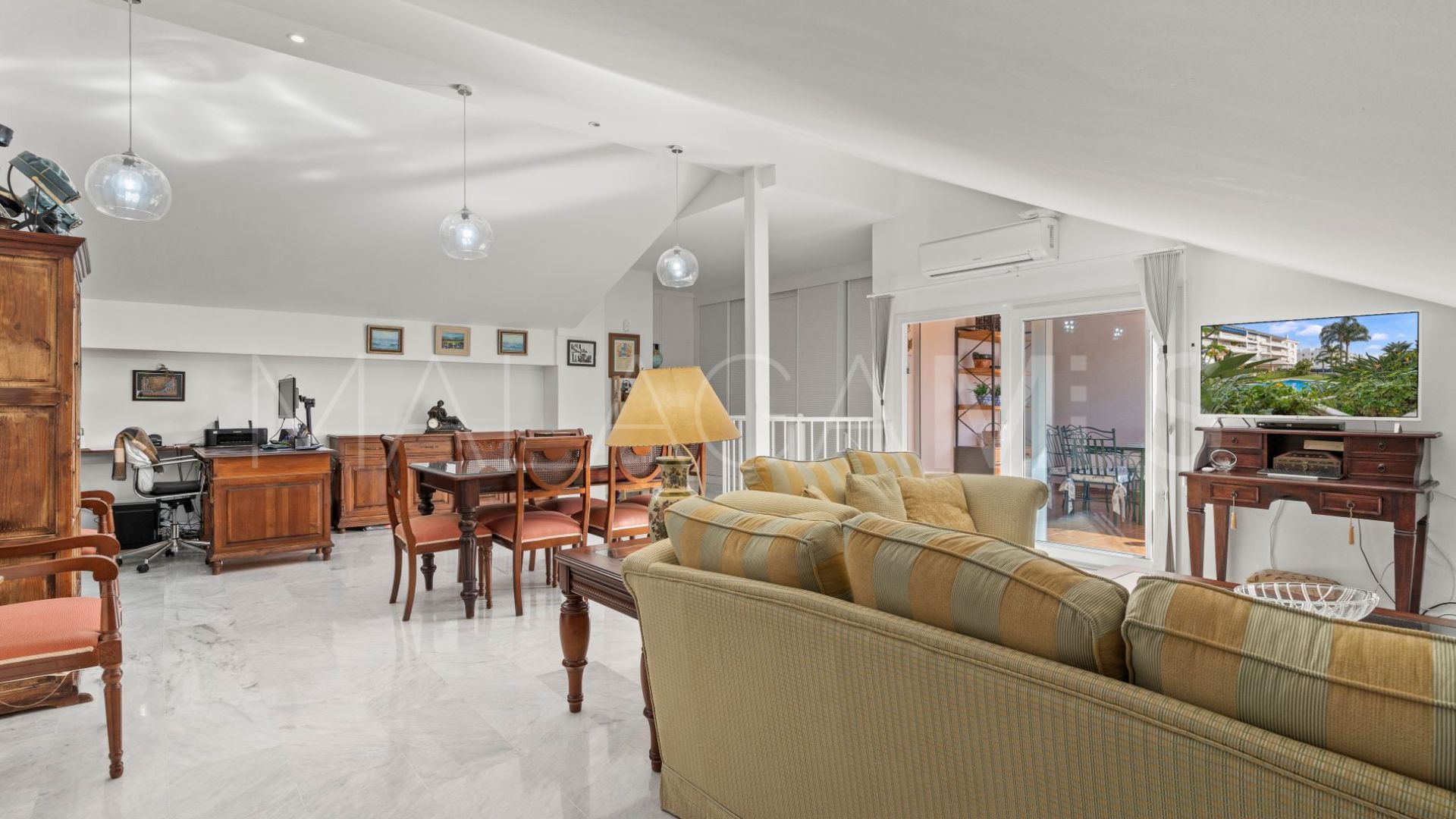 Se vende atico duplex in S. Pedro Centro