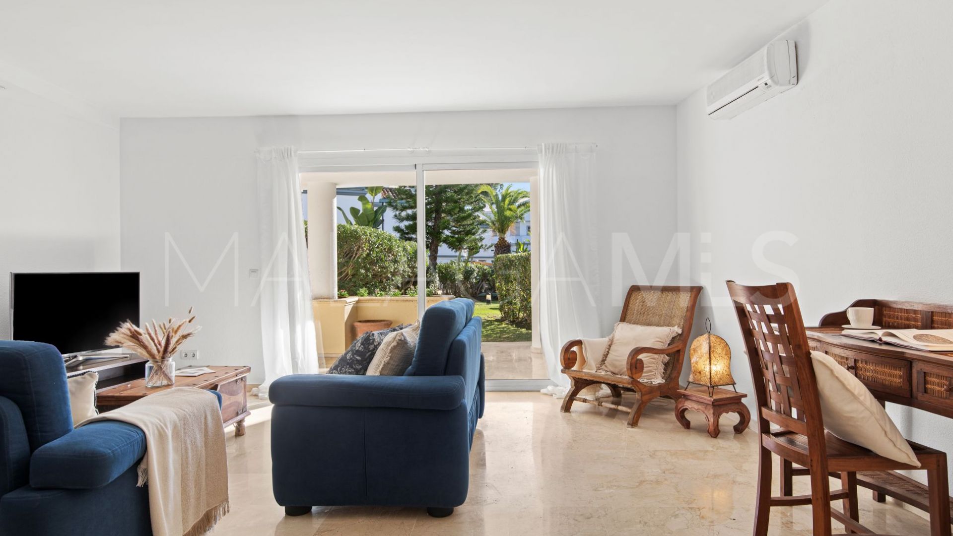 Appartement rez de chaussée for sale in Dominion Beach
