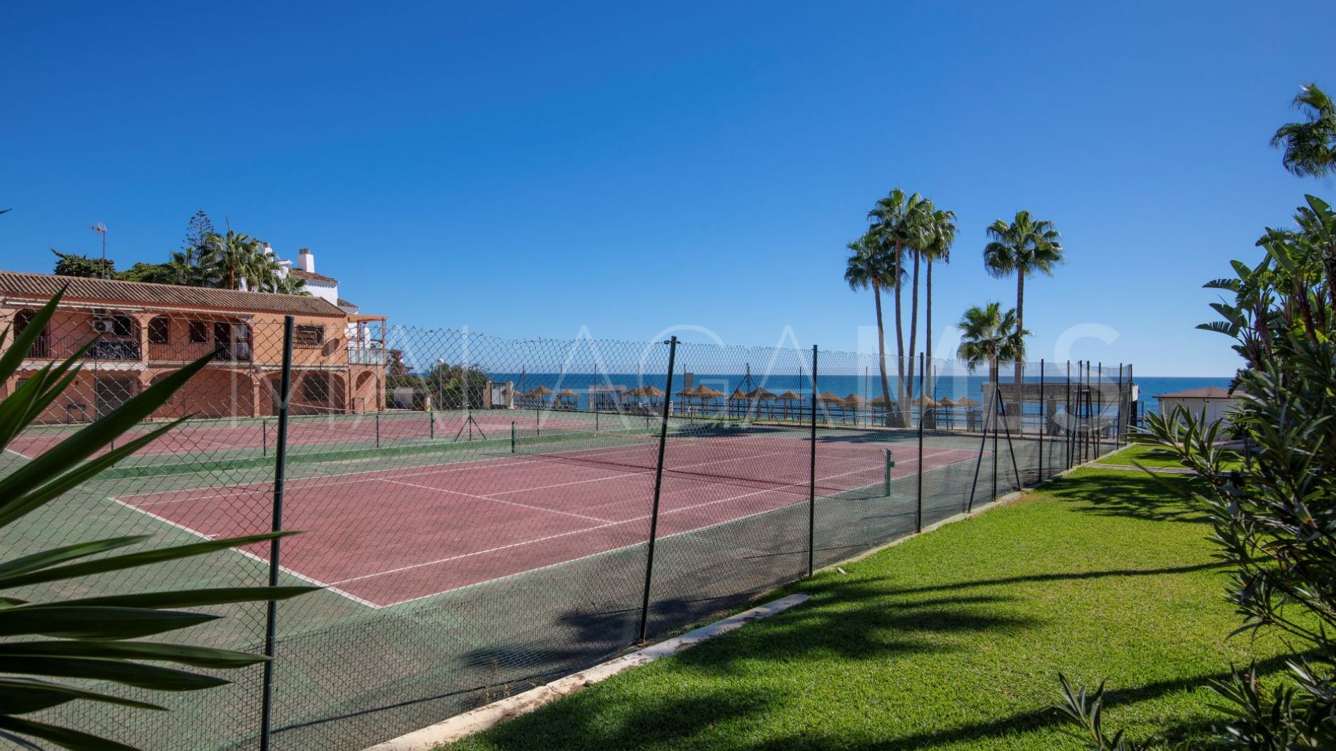 Se vende apartamento in Calahonda Playa with 1 bedroom