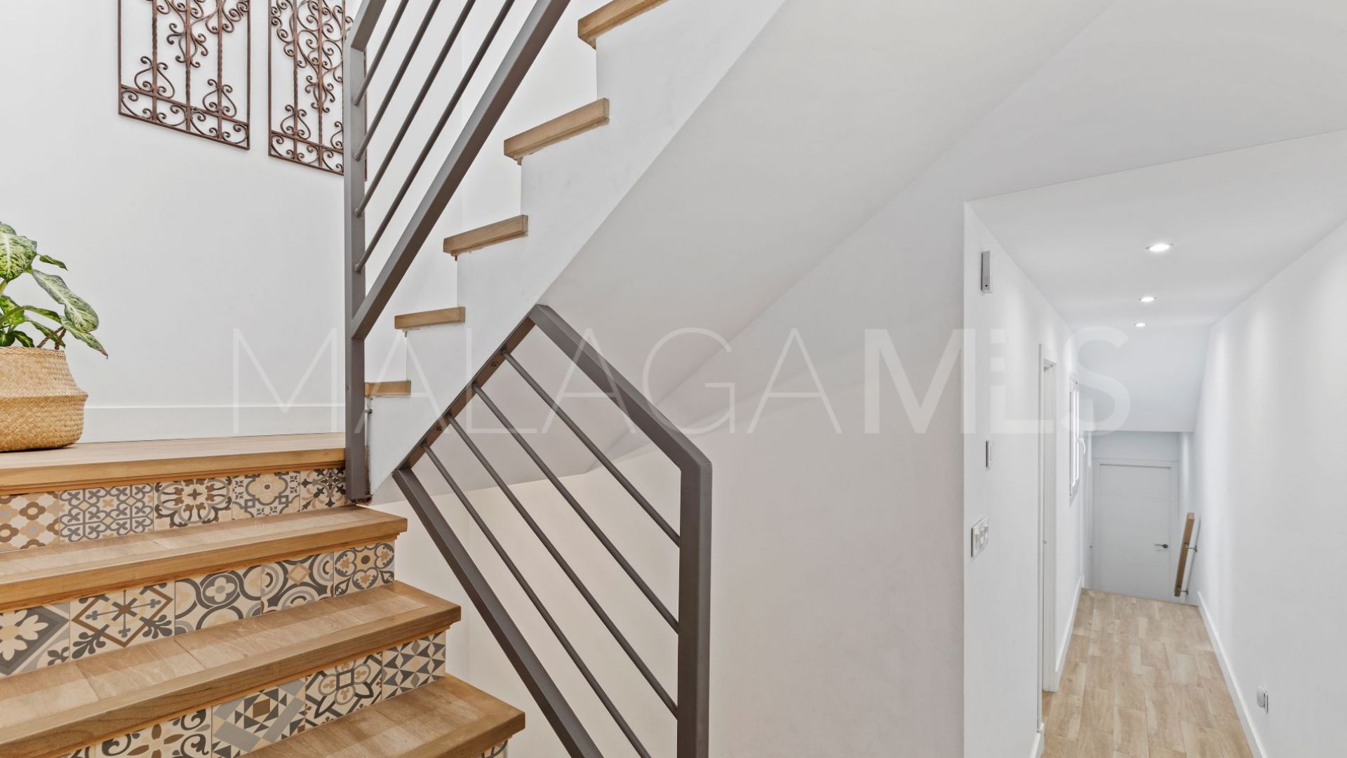 House for sale in Estepona Centre with 4 bedrooms