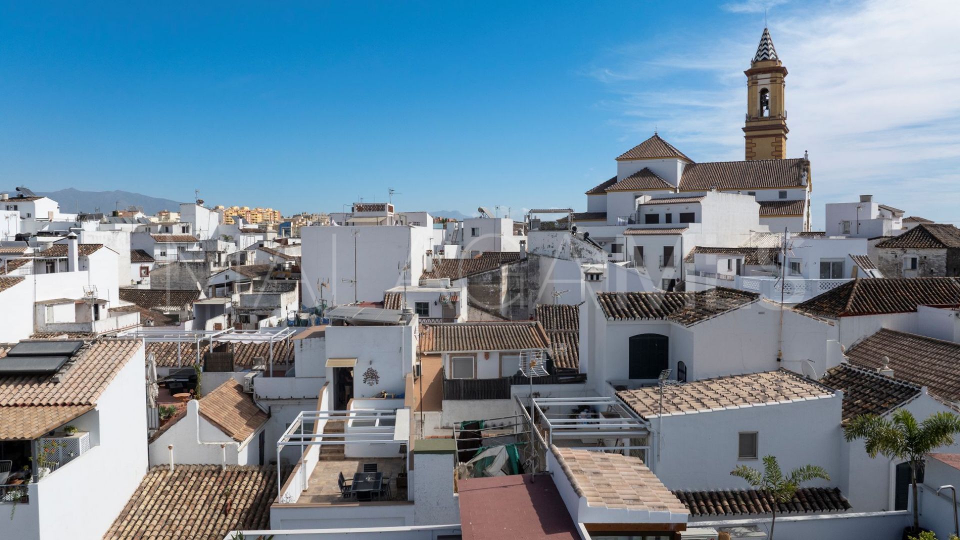 House for sale in Estepona Centre with 4 bedrooms