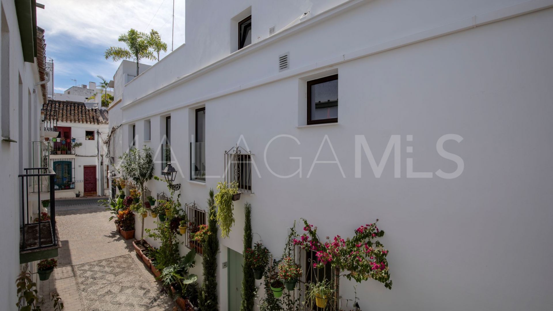 House for sale in Estepona Centre with 4 bedrooms