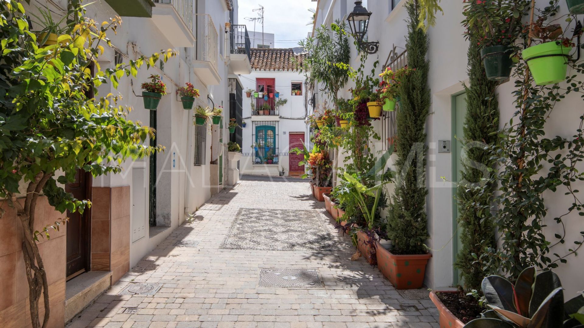 House for sale in Estepona Centre with 4 bedrooms