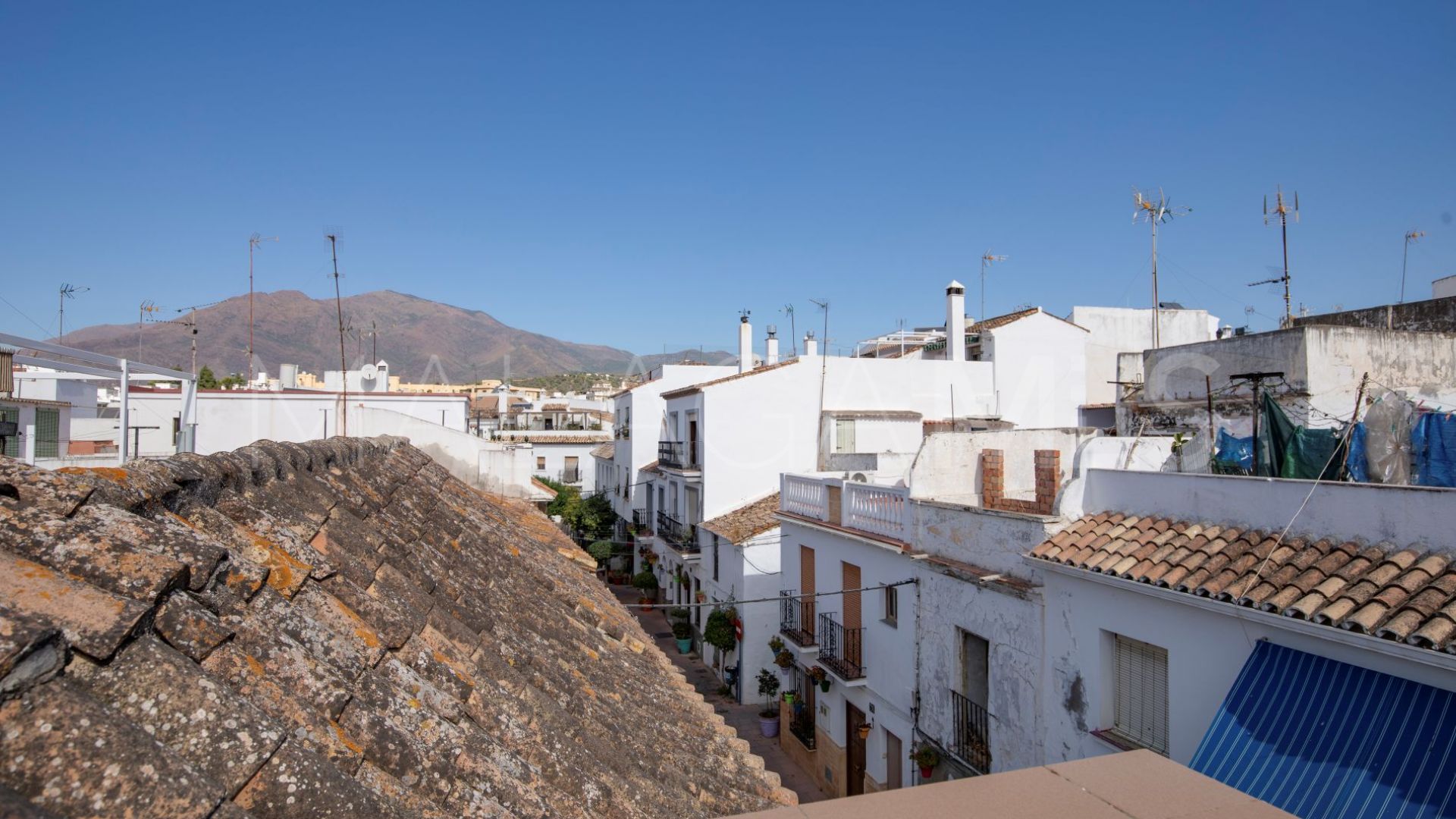 House for sale in Estepona Centre with 4 bedrooms