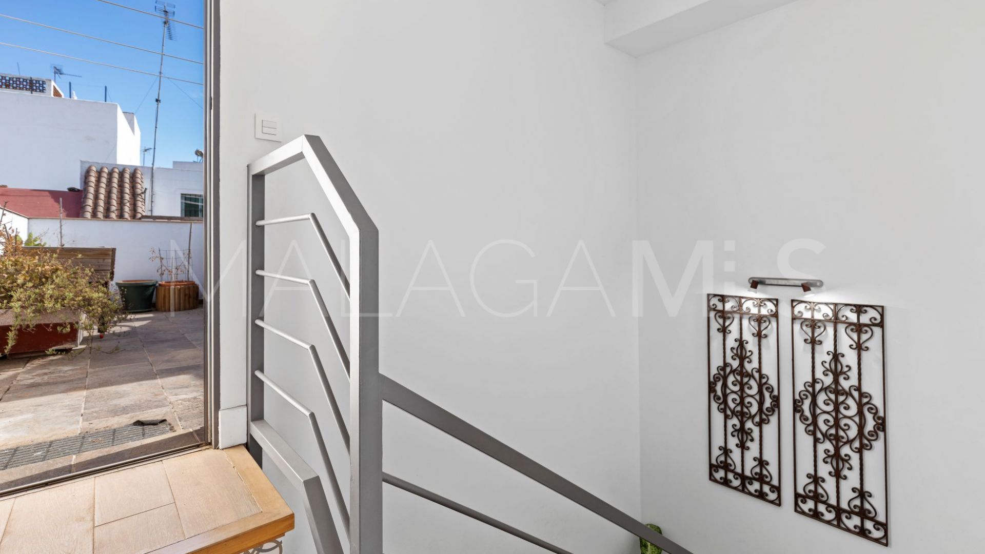 House for sale in Estepona Centre with 4 bedrooms