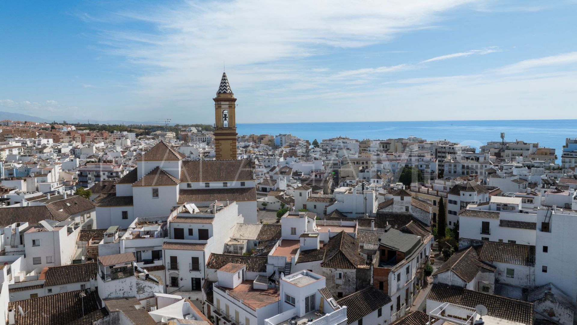 House for sale in Estepona Centre with 4 bedrooms