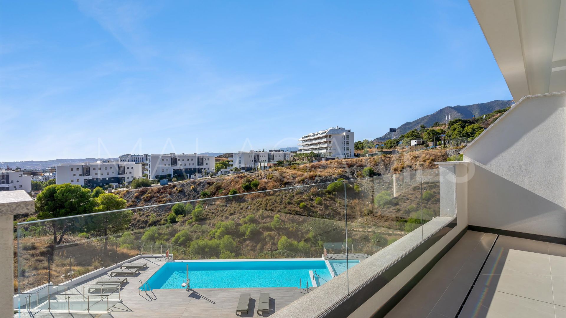 For sale 3 bedrooms apartment in El Higueron