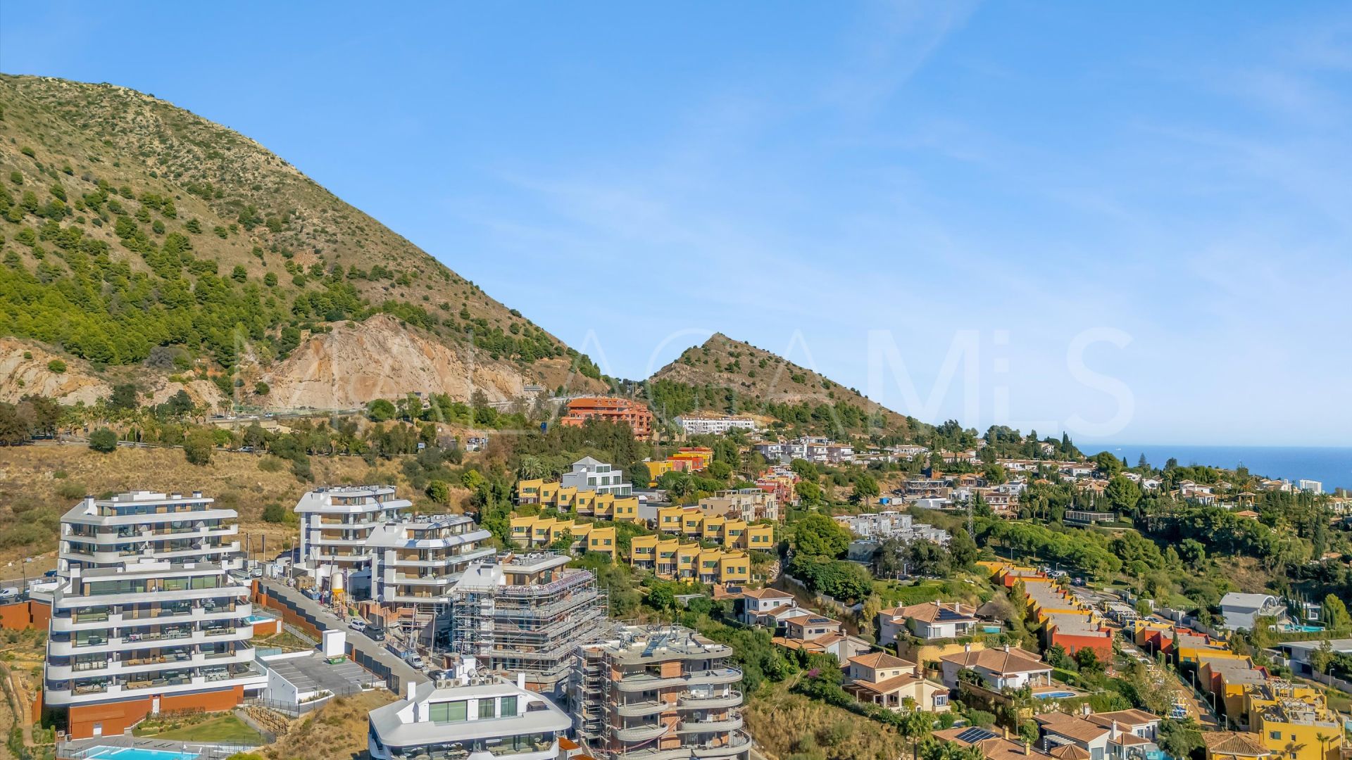 For sale 3 bedrooms apartment in El Higueron