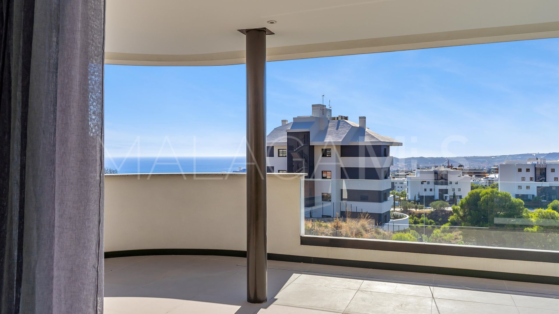 For sale 3 bedrooms apartment in El Higueron