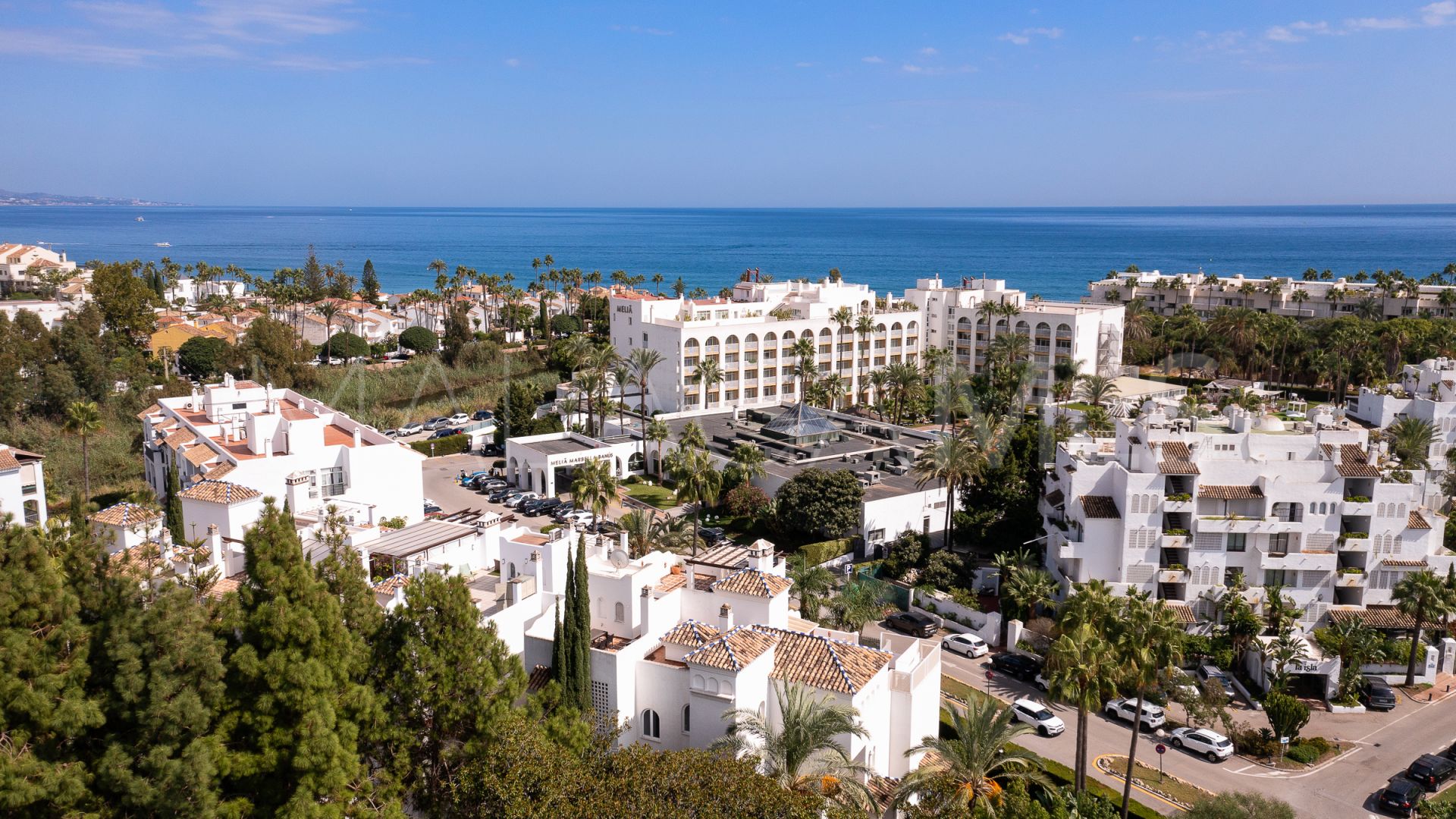 Se vende atico duplex in Marbella - Puerto Banus de 2 bedrooms