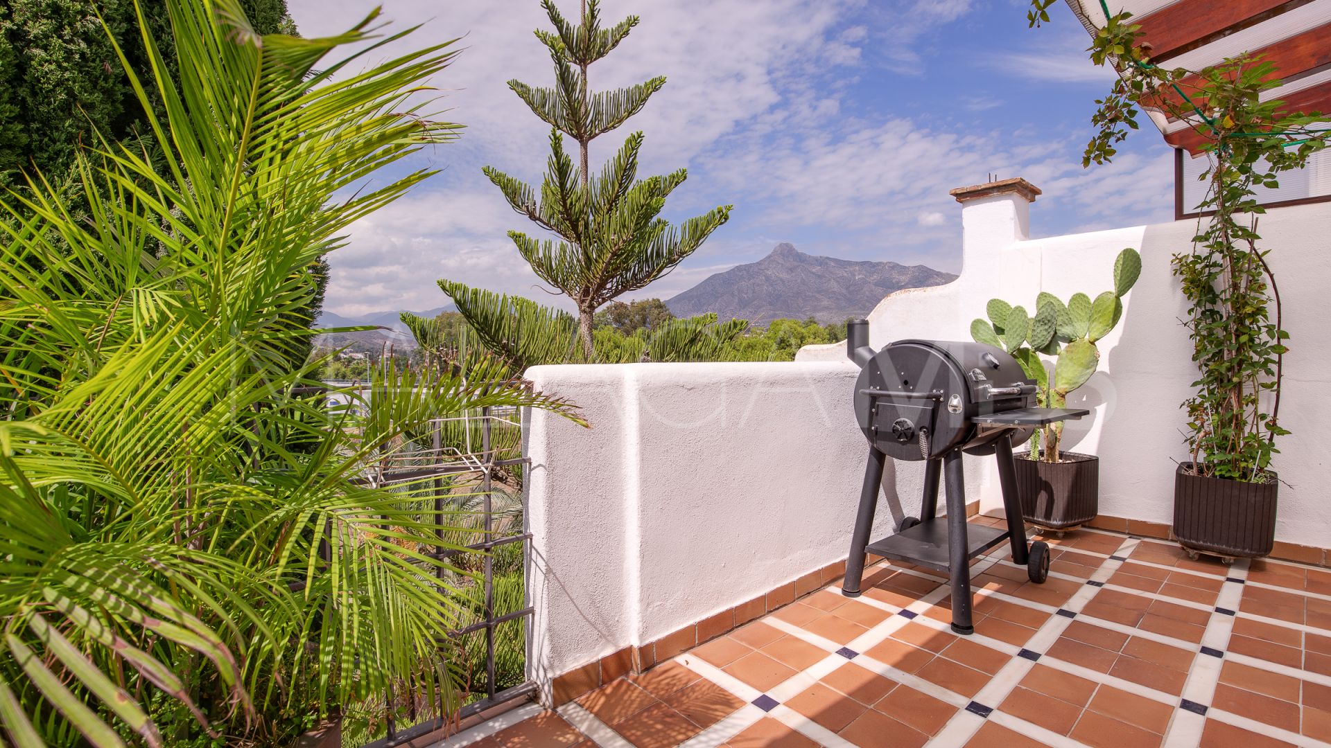 Duplex penthouse for sale in Marbella - Puerto Banus