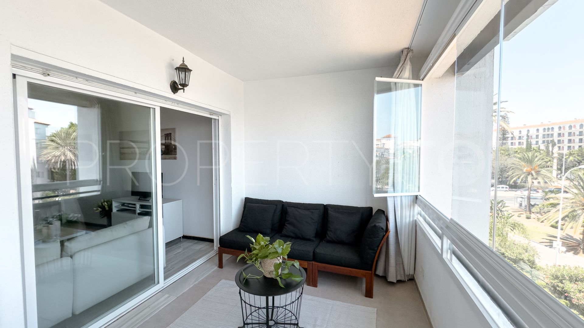 For sale Medina Gardens 1 bedroom apartment