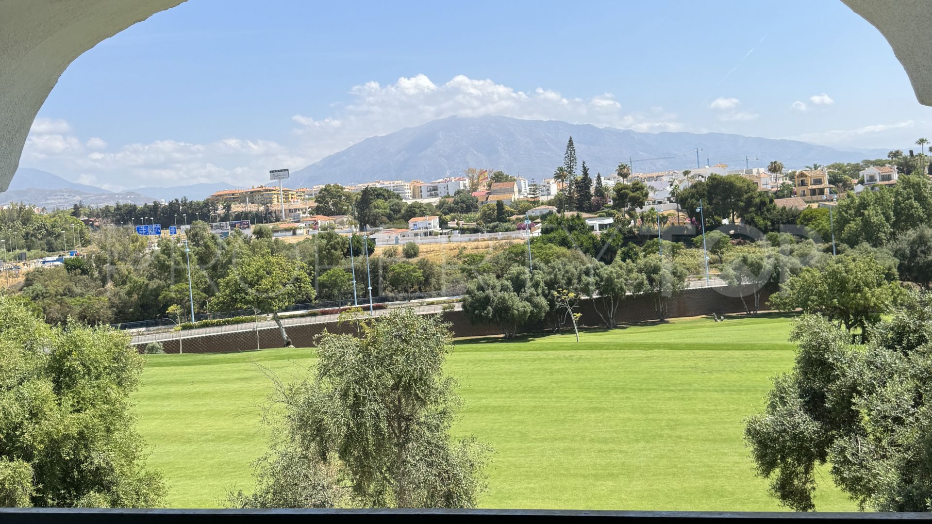 Apartamento en venta en Guadalmina Baja de 3 dormitorios