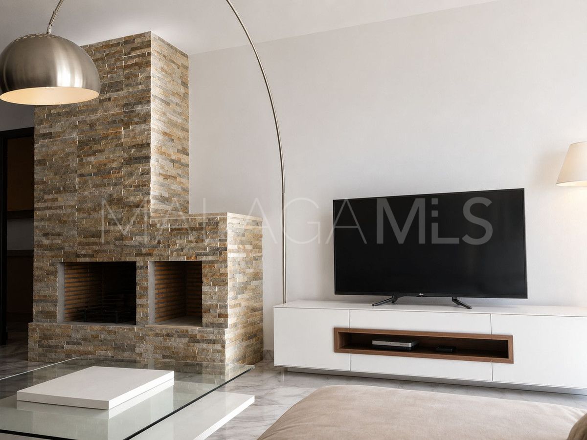 Buy adosado in Beach Side New Golden Mile with 3 bedrooms