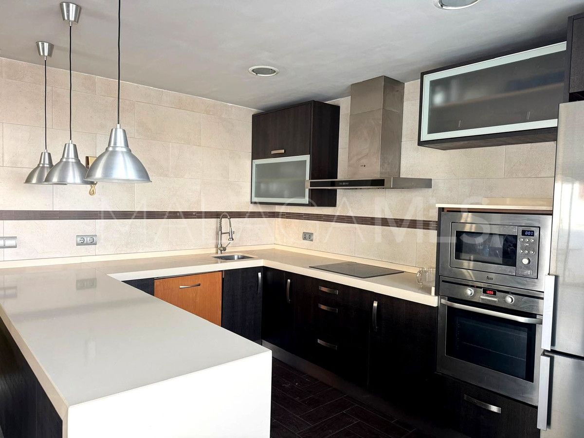 Buy adosado in Beach Side New Golden Mile with 3 bedrooms