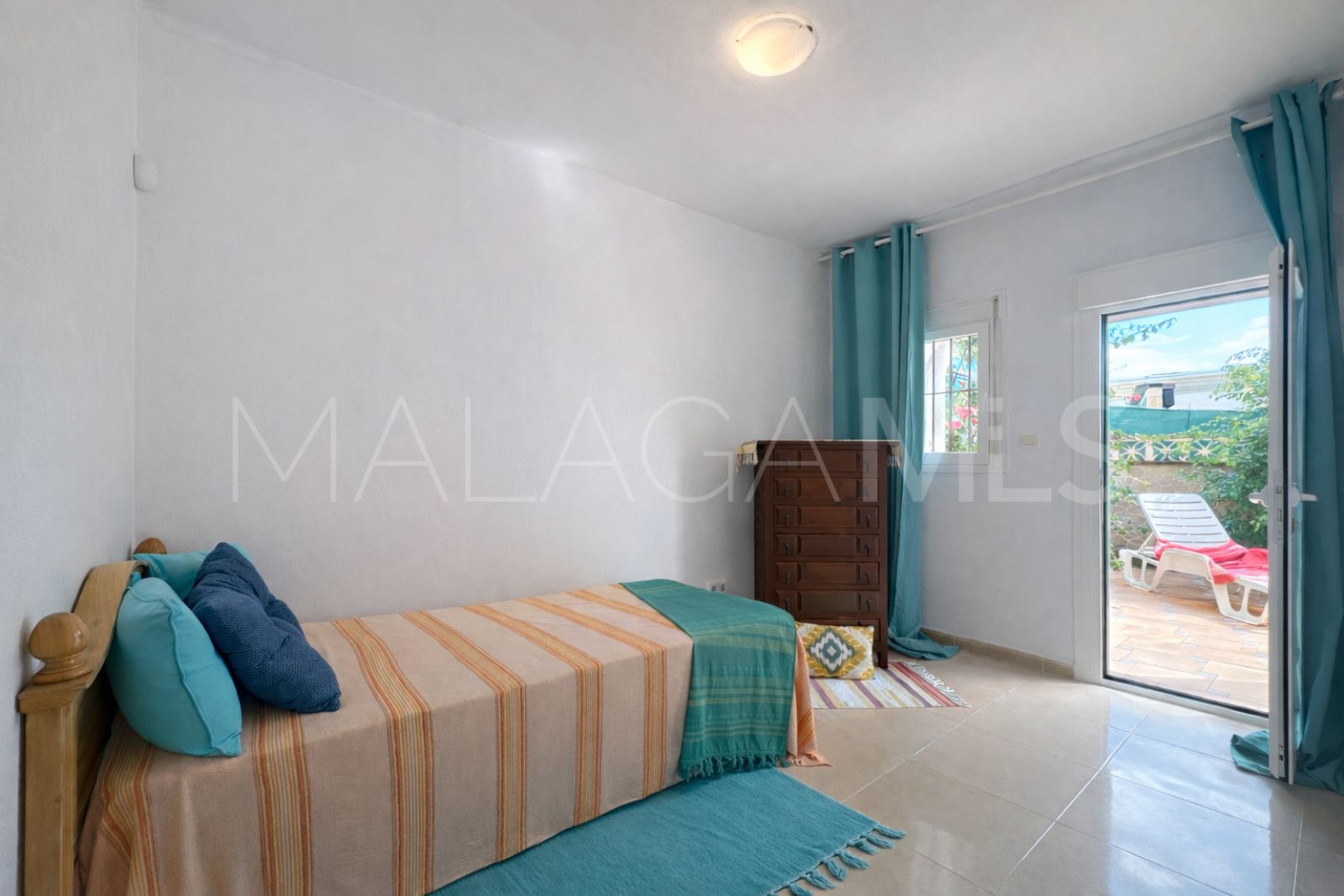 Se vende pareado in Calahonda
