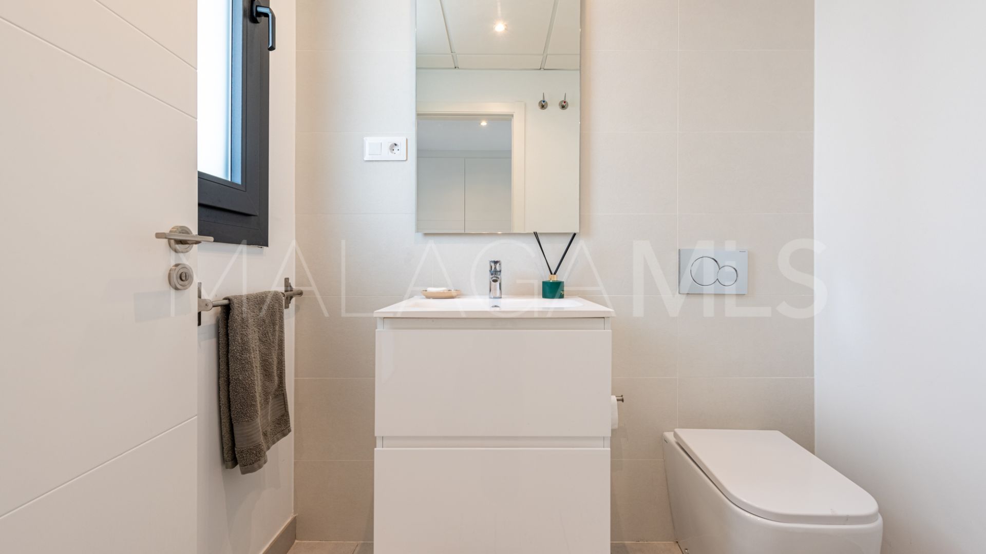 Adosado a la venta with 3 bedrooms in Bel Air
