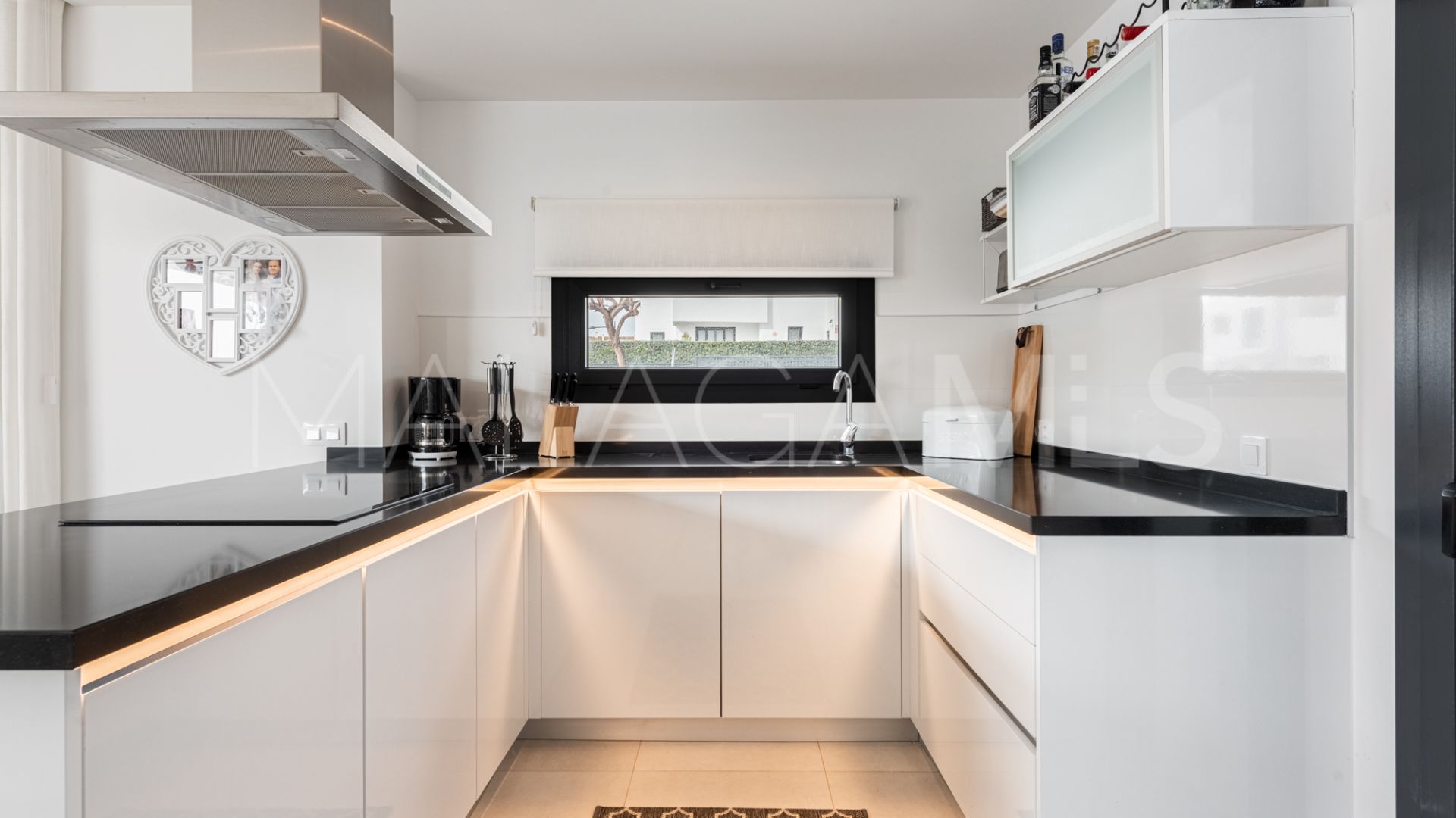 Adosado a la venta with 3 bedrooms in Bel Air