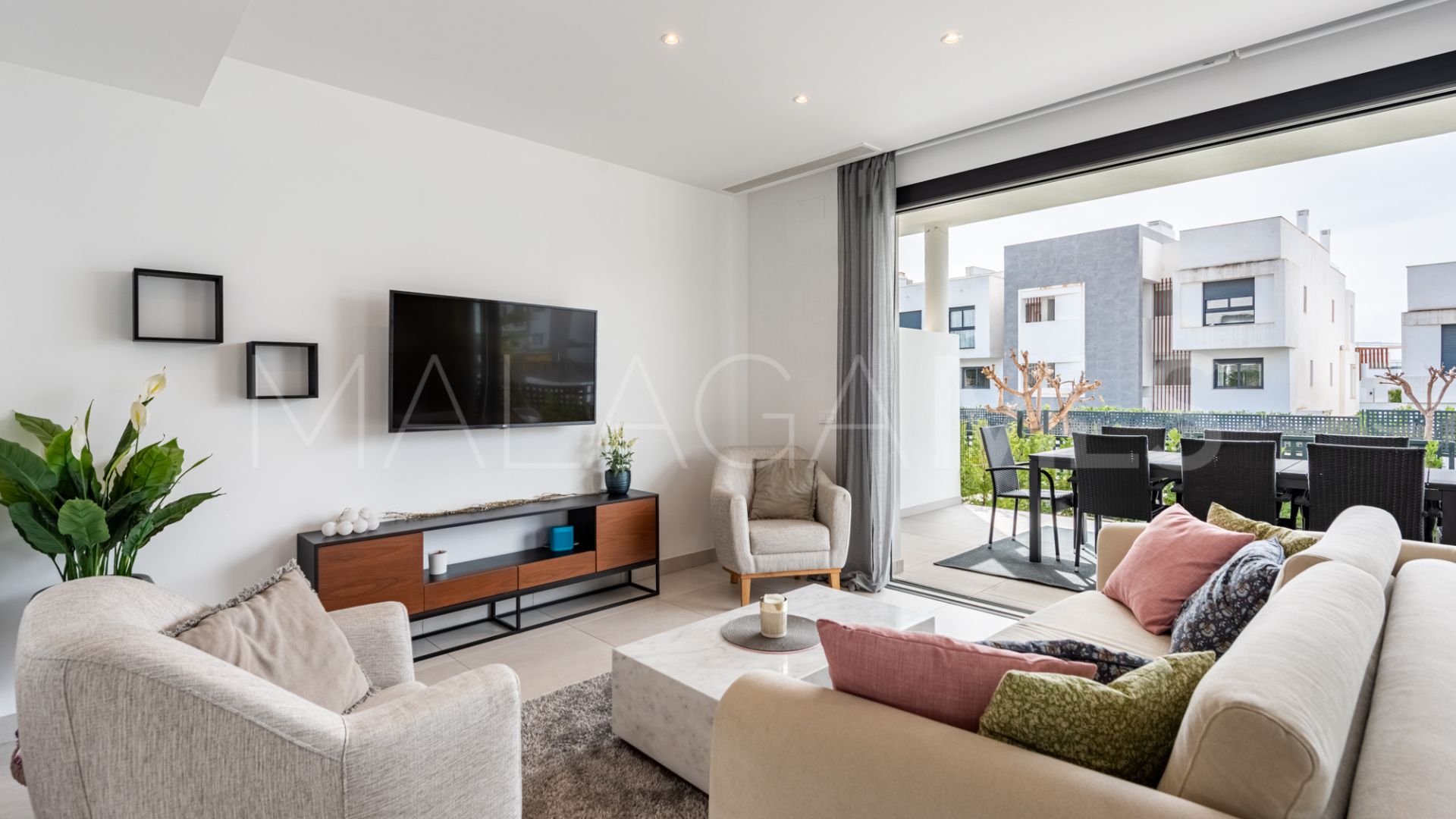 Adosado a la venta with 3 bedrooms in Bel Air