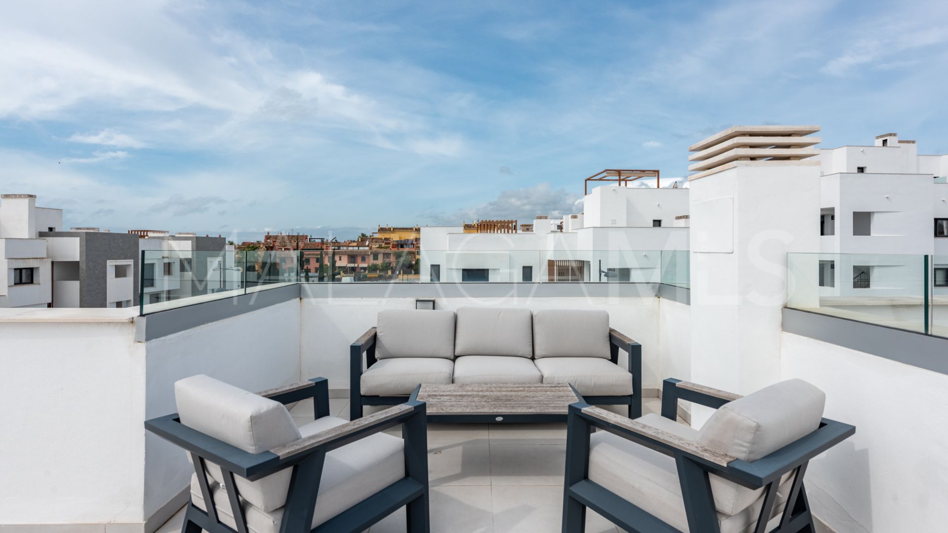 Adosado a la venta with 3 bedrooms in Bel Air