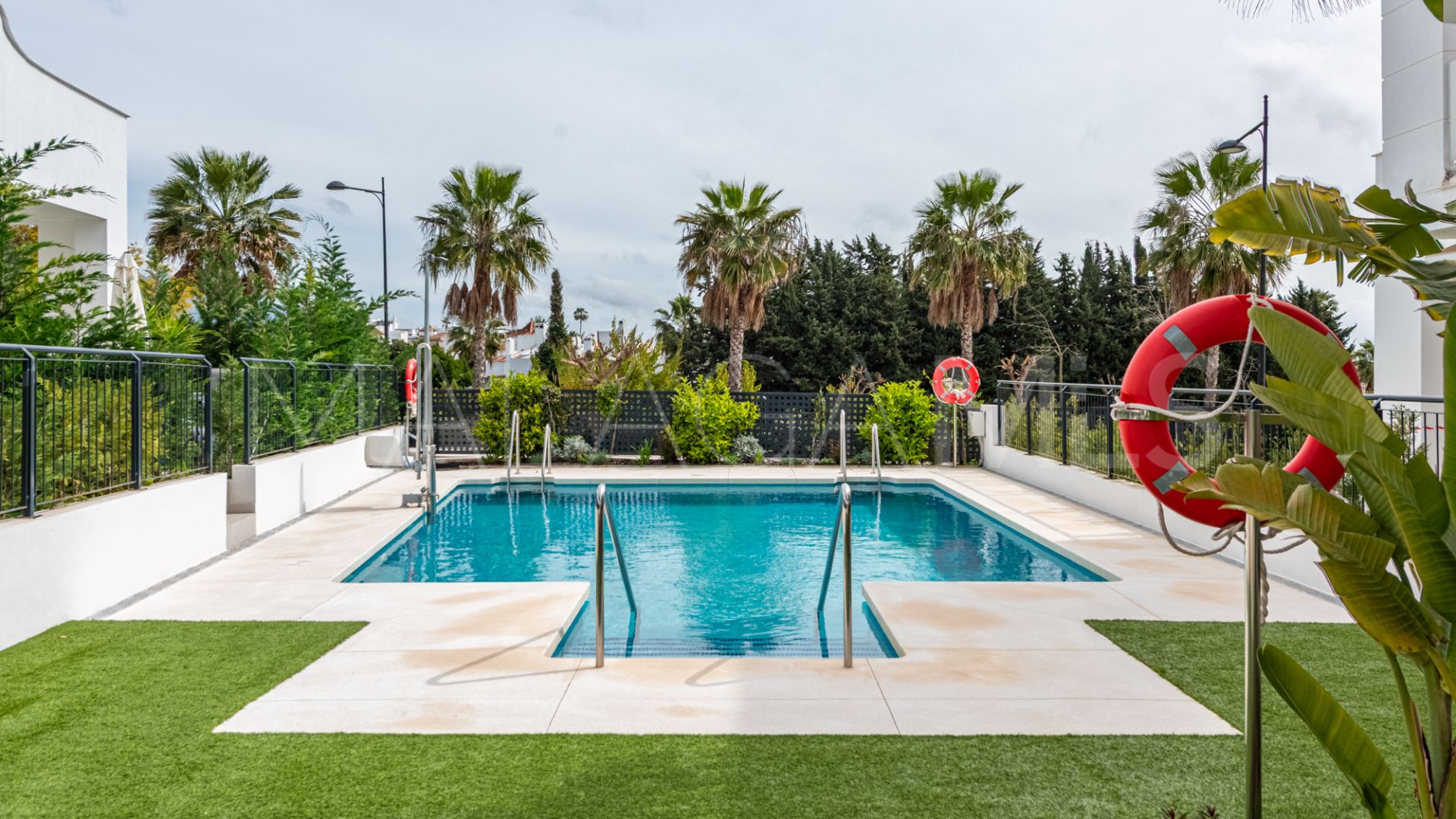 Adosado a la venta with 3 bedrooms in Bel Air