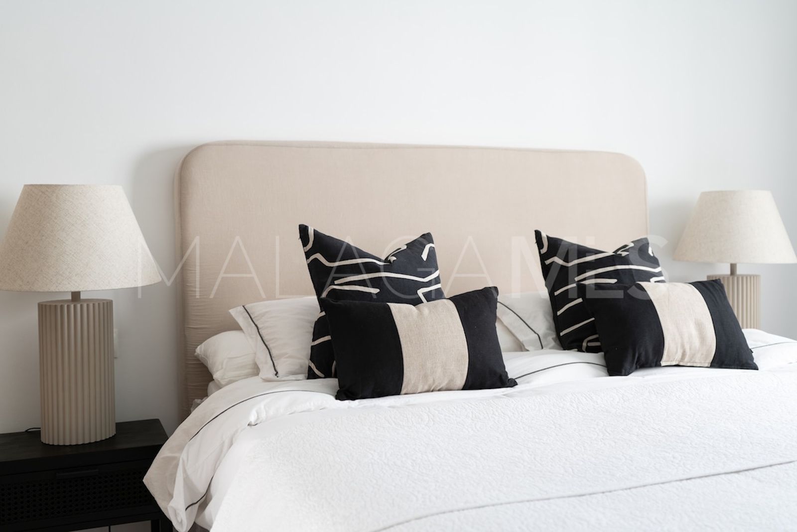 Nueva Andalucia 2 bedrooms apartment for sale
