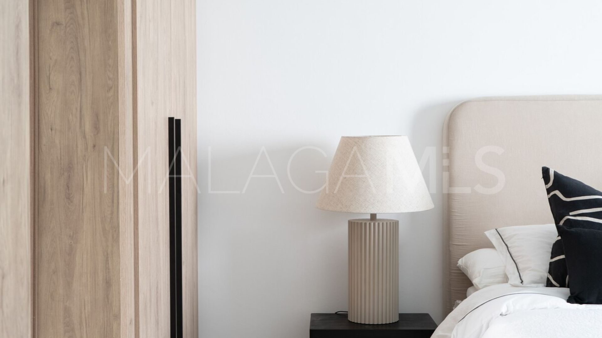 Nueva Andalucia 2 bedrooms apartment for sale