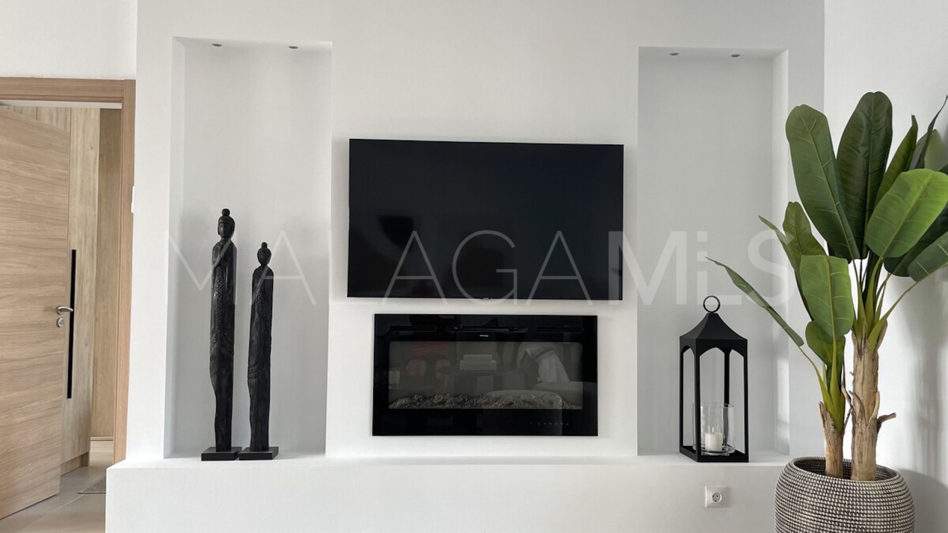 Nueva Andalucia 2 bedrooms apartment for sale