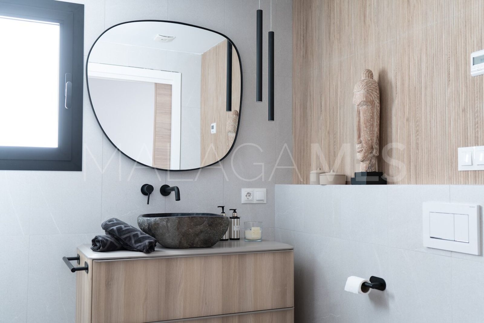 Nueva Andalucia 2 bedrooms apartment for sale