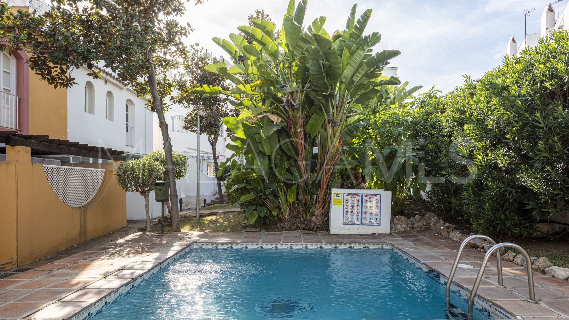 2 bedrooms Nueva Andalucia town house for sale