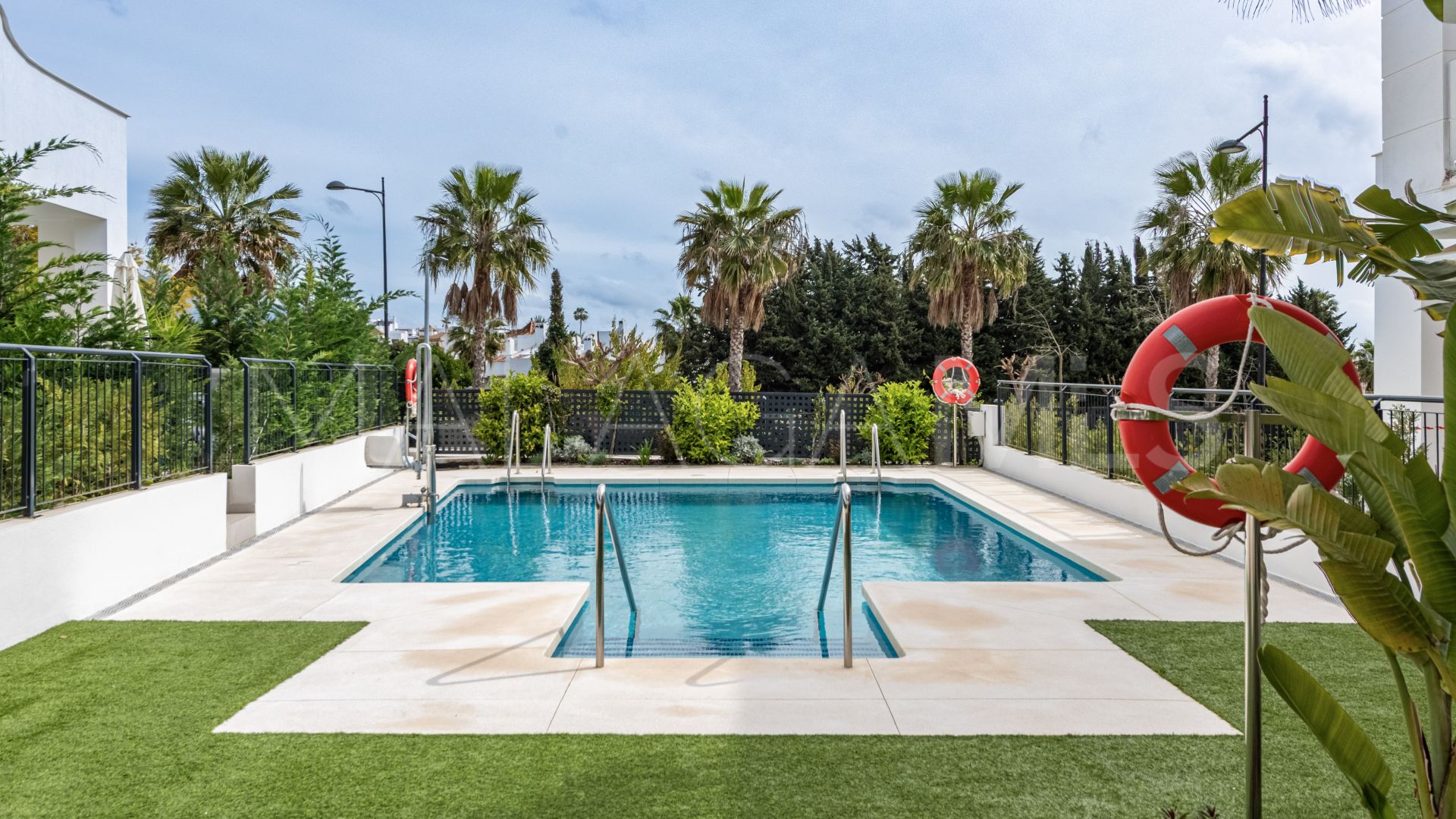 3 bedrooms town house in Bel Air for sale