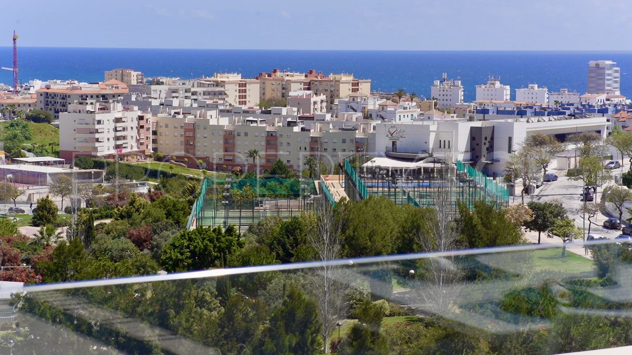 Penthouse for sale in Estepona Centre with 4 bedrooms