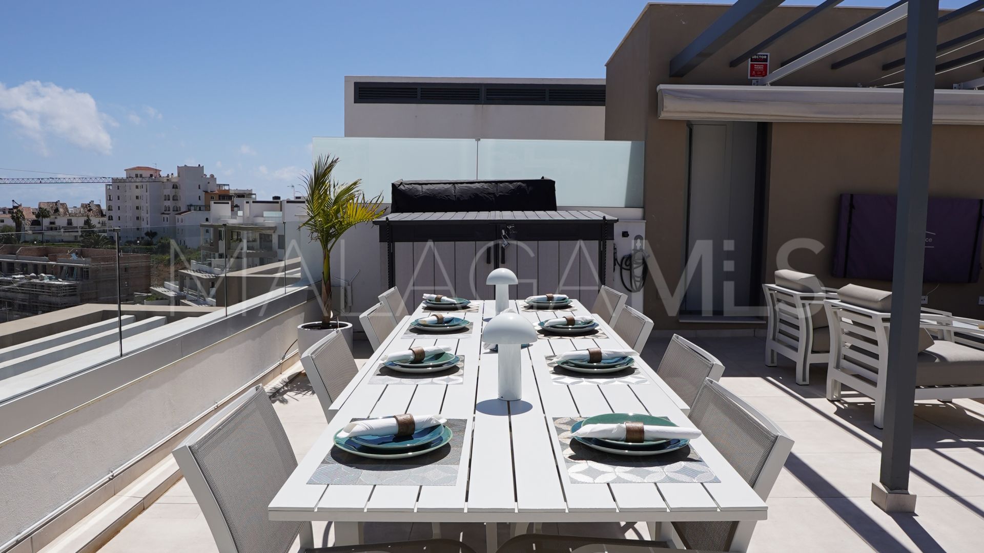 Se vende atico in Estepona Centro de 4 bedrooms