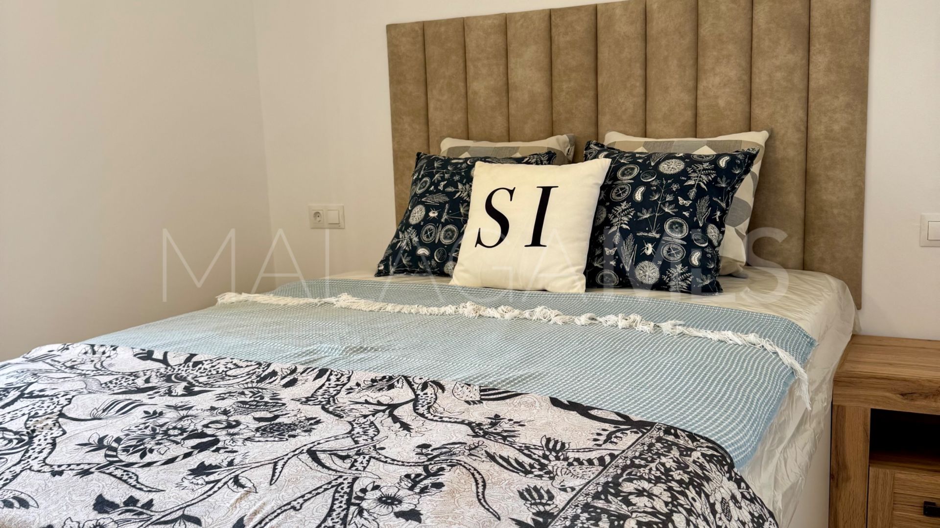 For sale 2 bedrooms apartment in La Duquesa