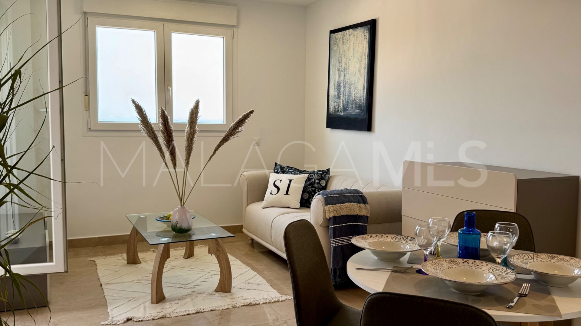 For sale 2 bedrooms apartment in La Duquesa
