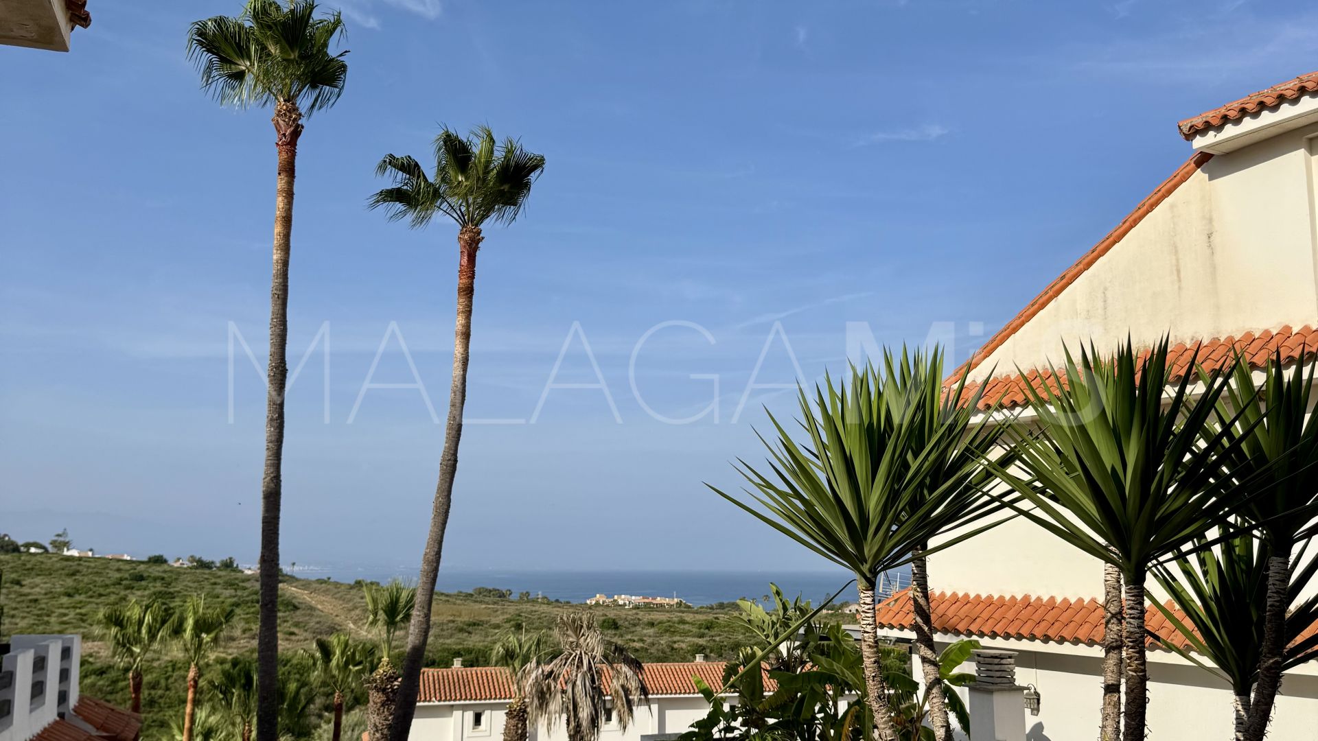 For sale 2 bedrooms apartment in La Duquesa