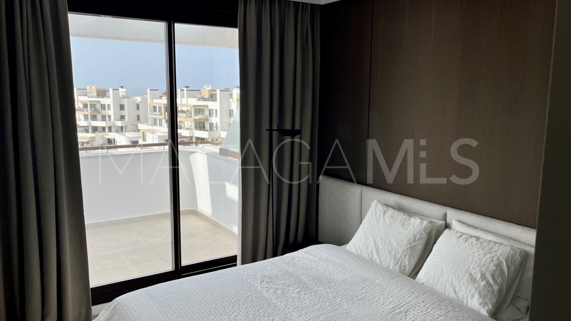 For sale duplex penthouse with 3 bedrooms in Las Mesas