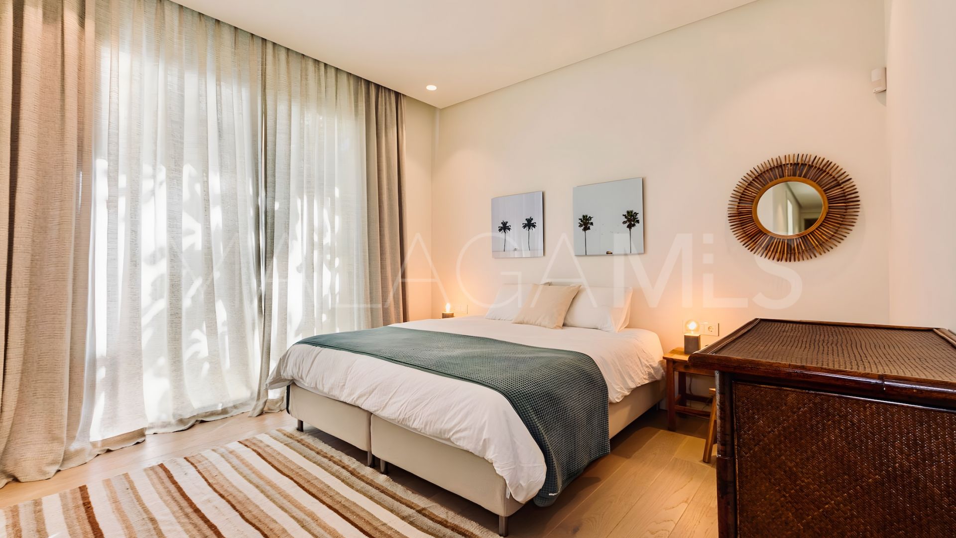Ground floor duplex for sale in Marbella Club Hills