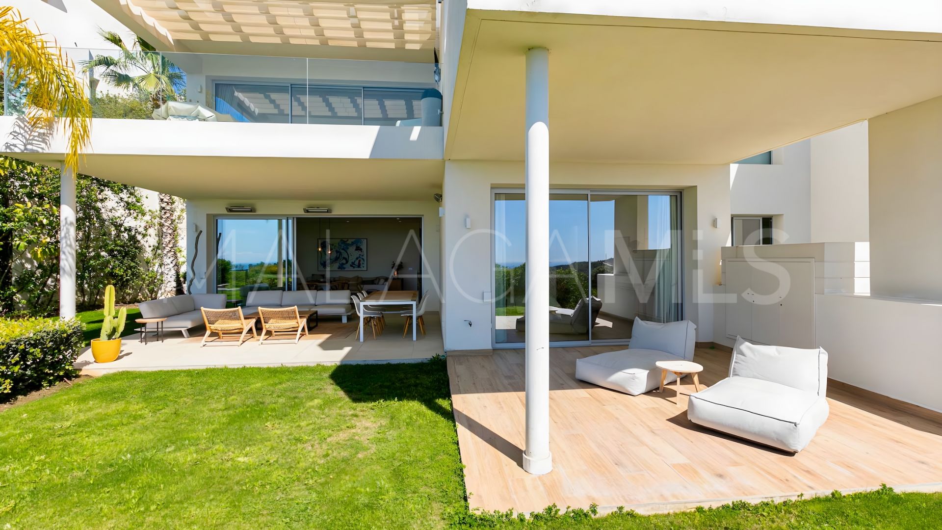 Ground floor duplex for sale in Marbella Club Hills