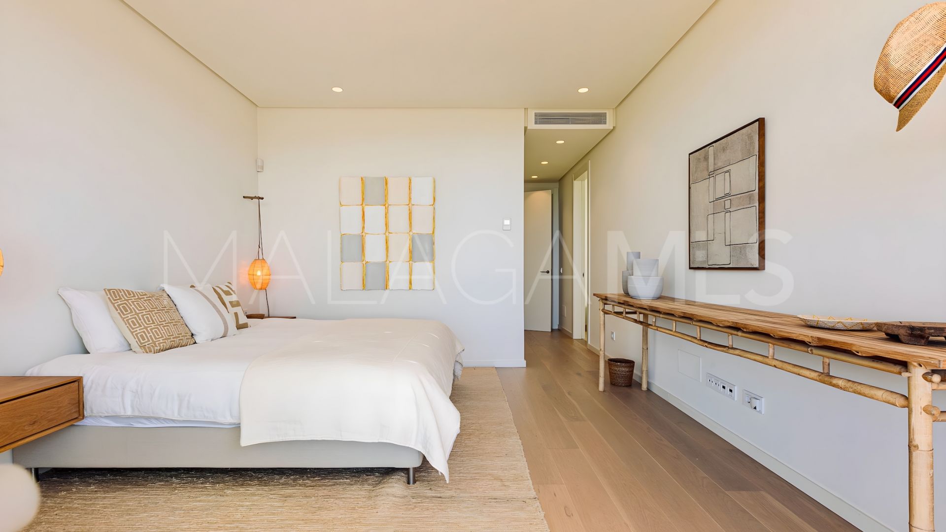 Ground floor duplex for sale in Marbella Club Hills