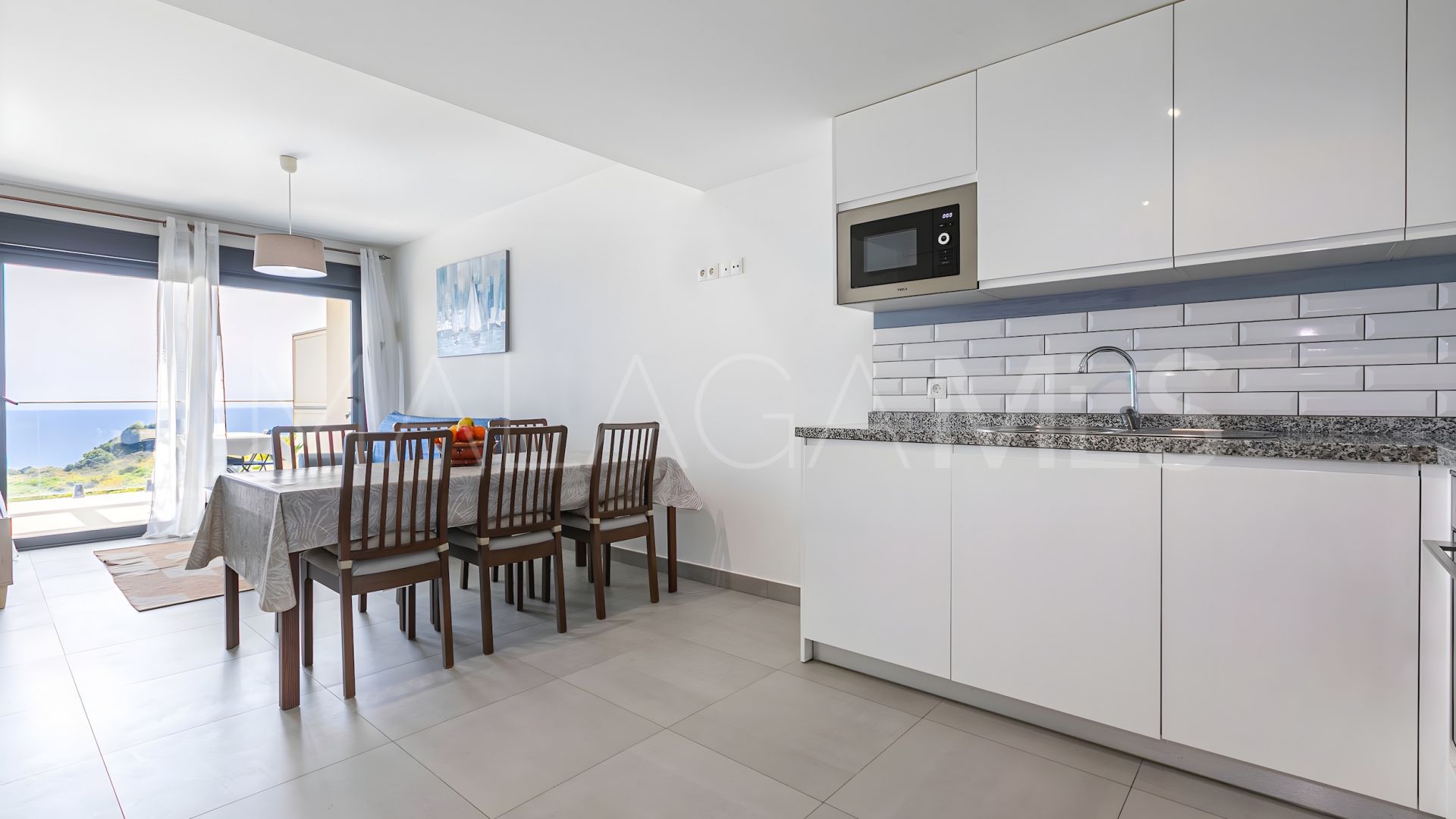 For sale penthouse with 2 bedrooms in La Duquesa