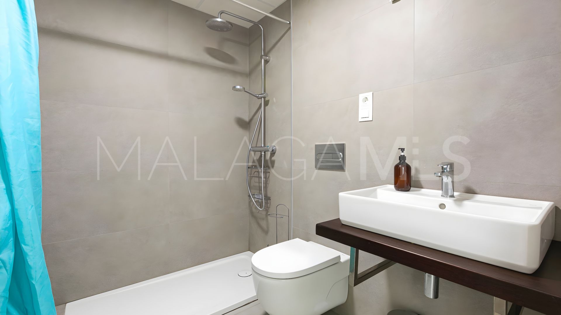 For sale penthouse with 2 bedrooms in La Duquesa