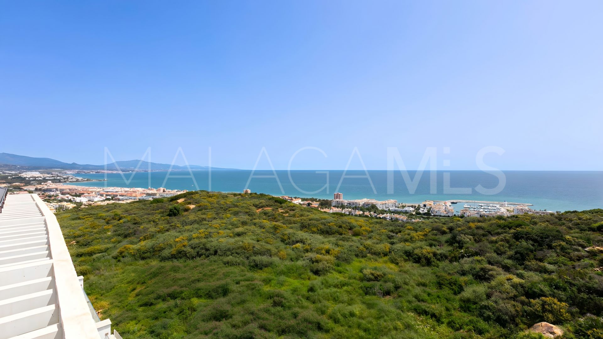 For sale penthouse with 2 bedrooms in La Duquesa