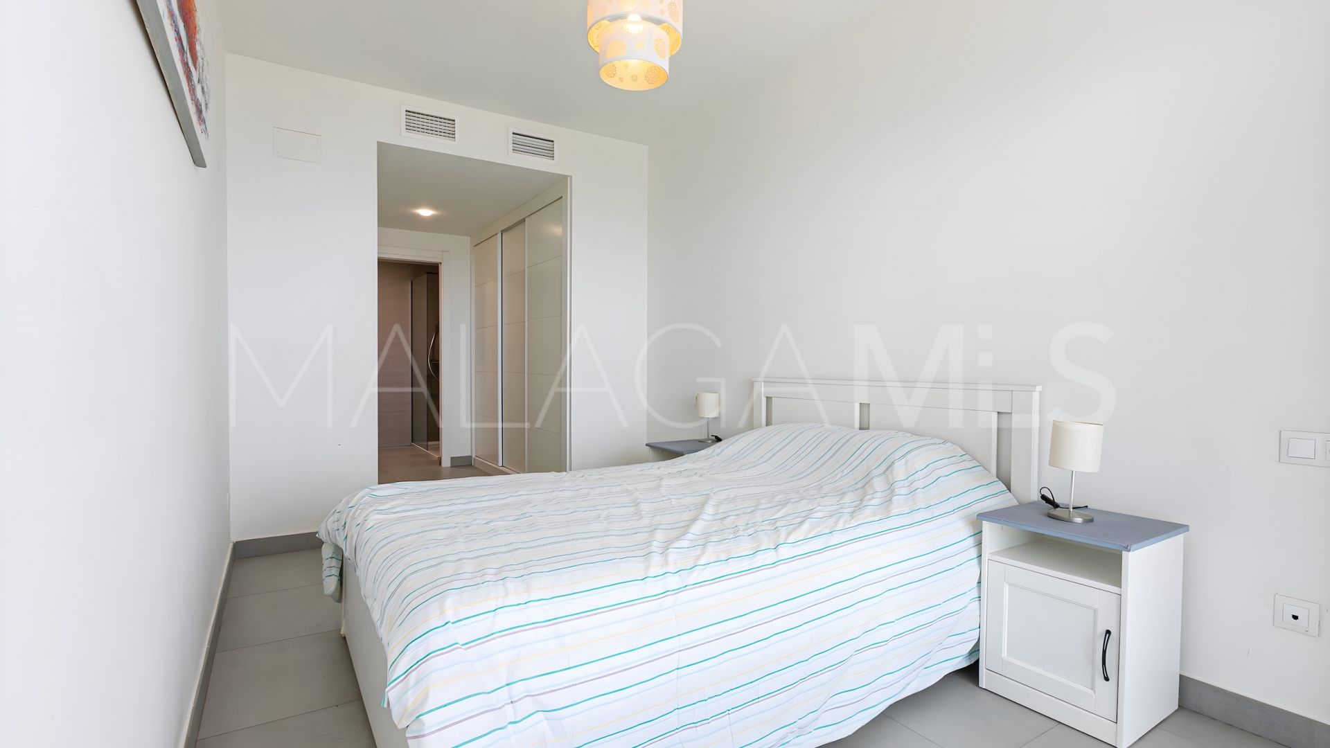 For sale penthouse with 2 bedrooms in La Duquesa