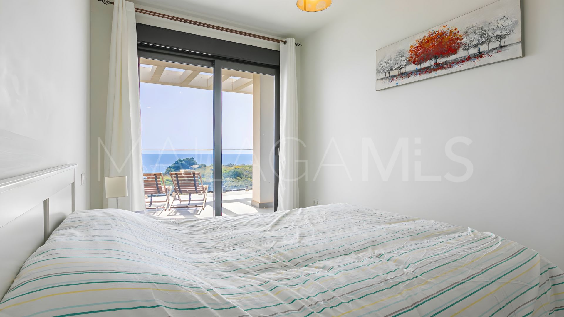 For sale penthouse with 2 bedrooms in La Duquesa