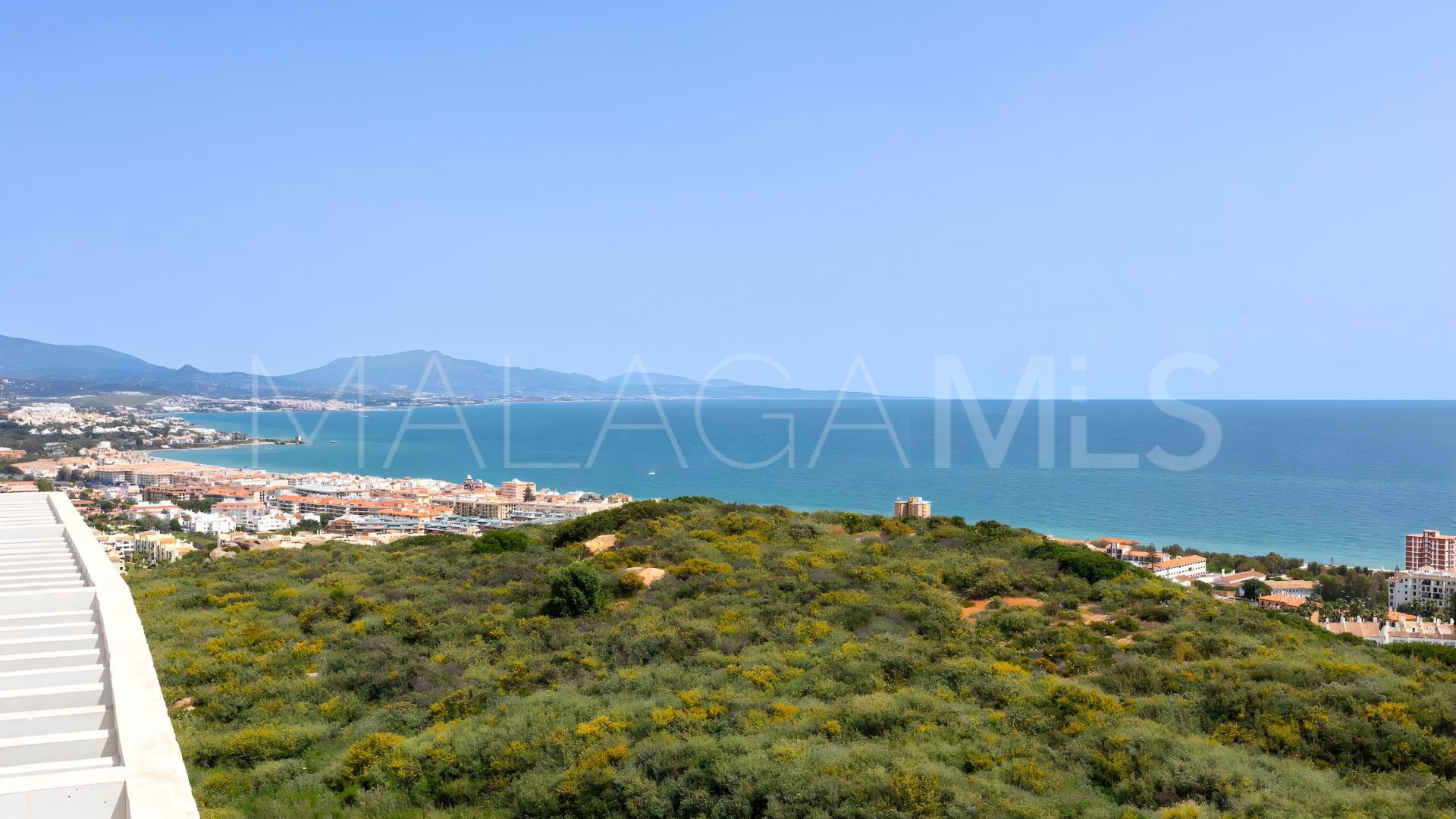 For sale penthouse with 2 bedrooms in La Duquesa