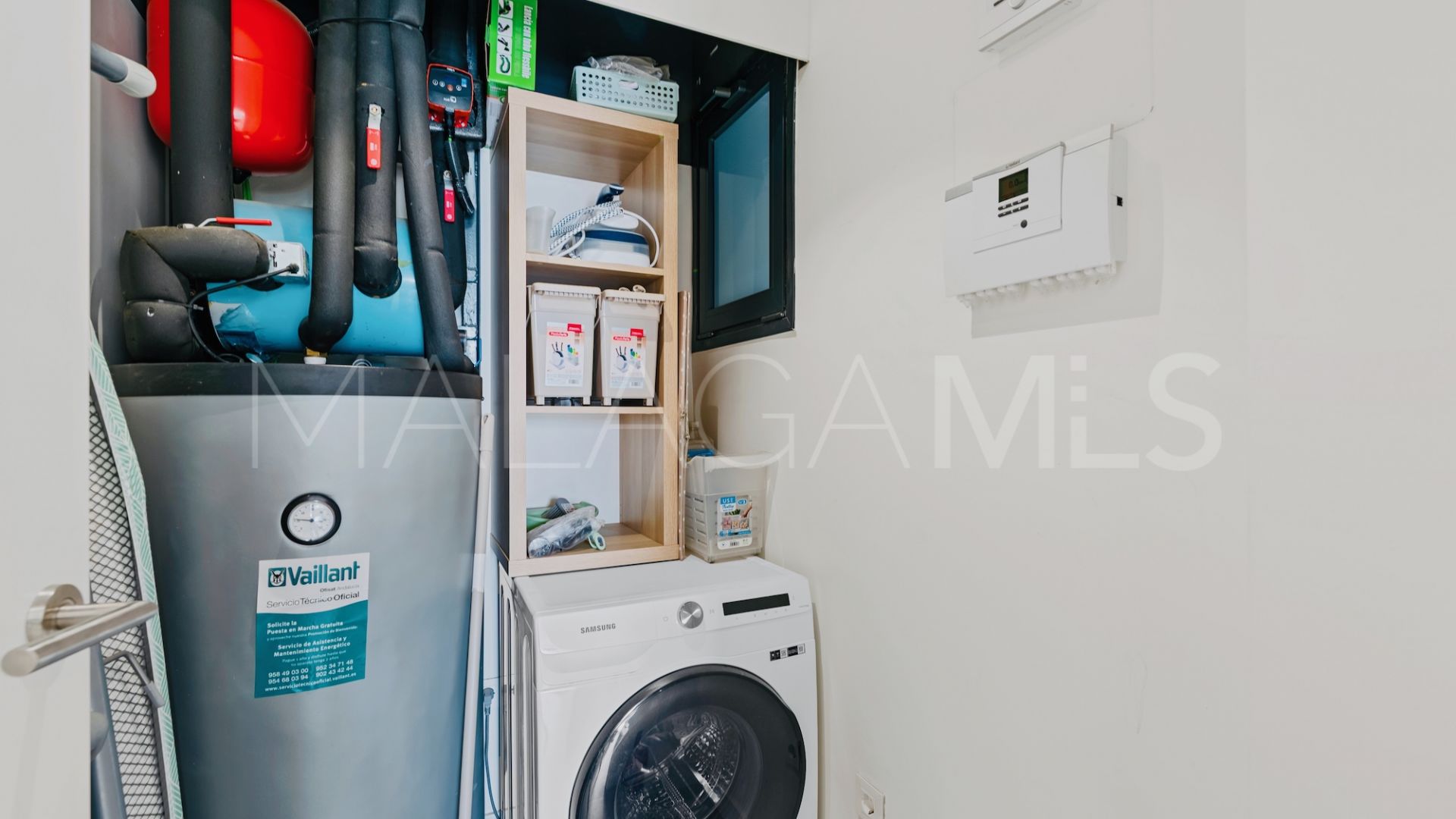 Takvåning for sale in Oasis325