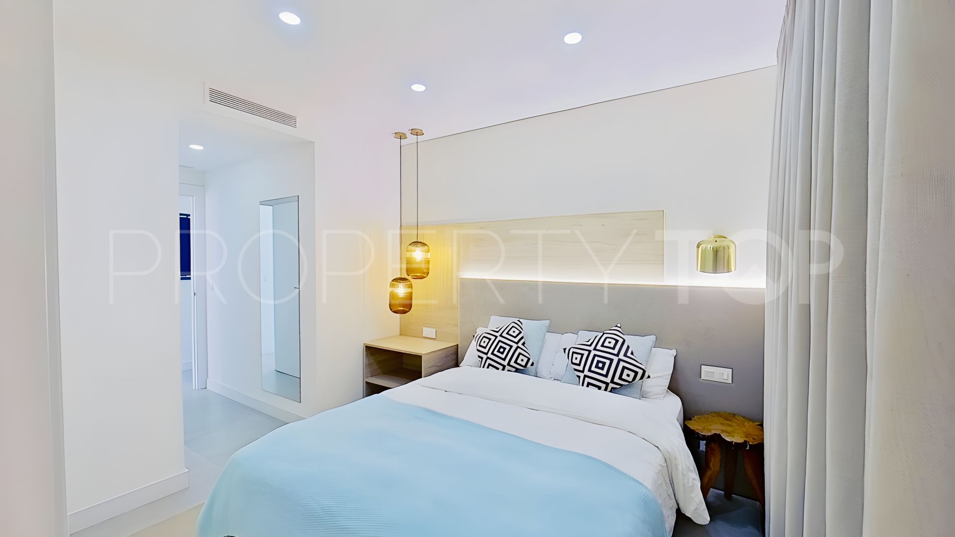 Buy 3 bedrooms duplex penthouse in Oasis325