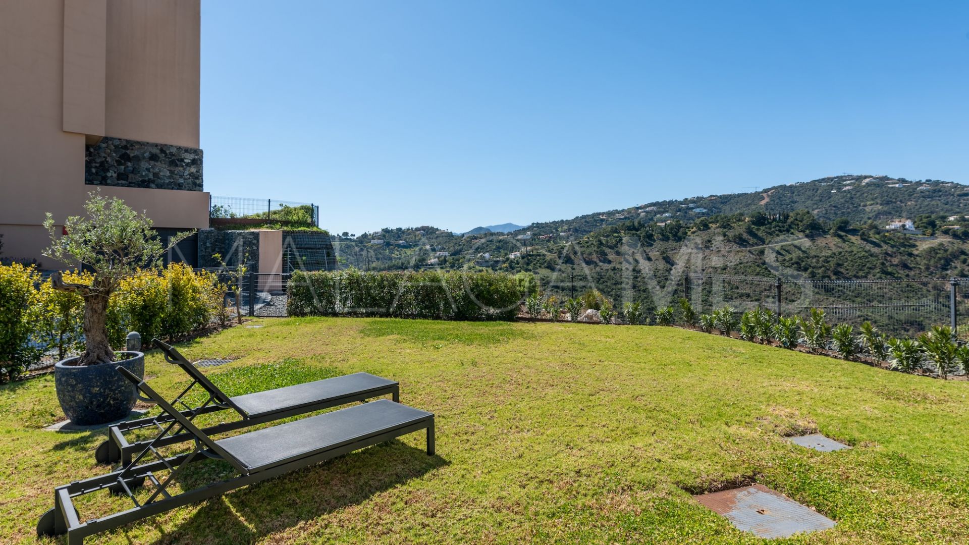 Real de La Quinta ground floor apartment for sale